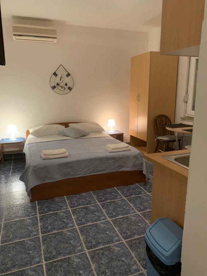 Apartmani Antonela Селине Екстер'єр фото
